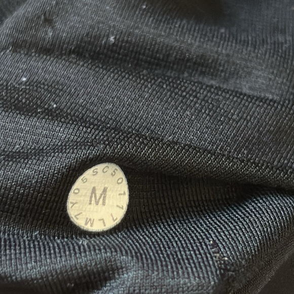 48. Lululemon T.H.E. Short Linerless 11"
The Elements Cyberspace Black MED - Picture 3 of 9